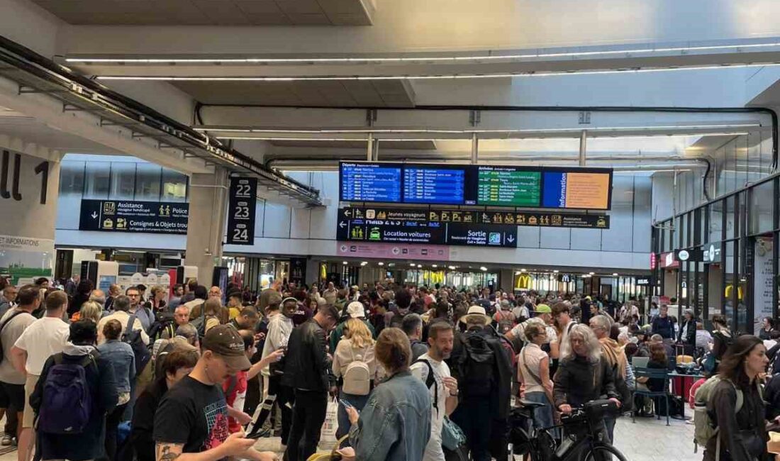Fransa’da Olimpiyat Oyunları’nın açılışına saatler kala Yüksek Hızlı Tren (TGV)
