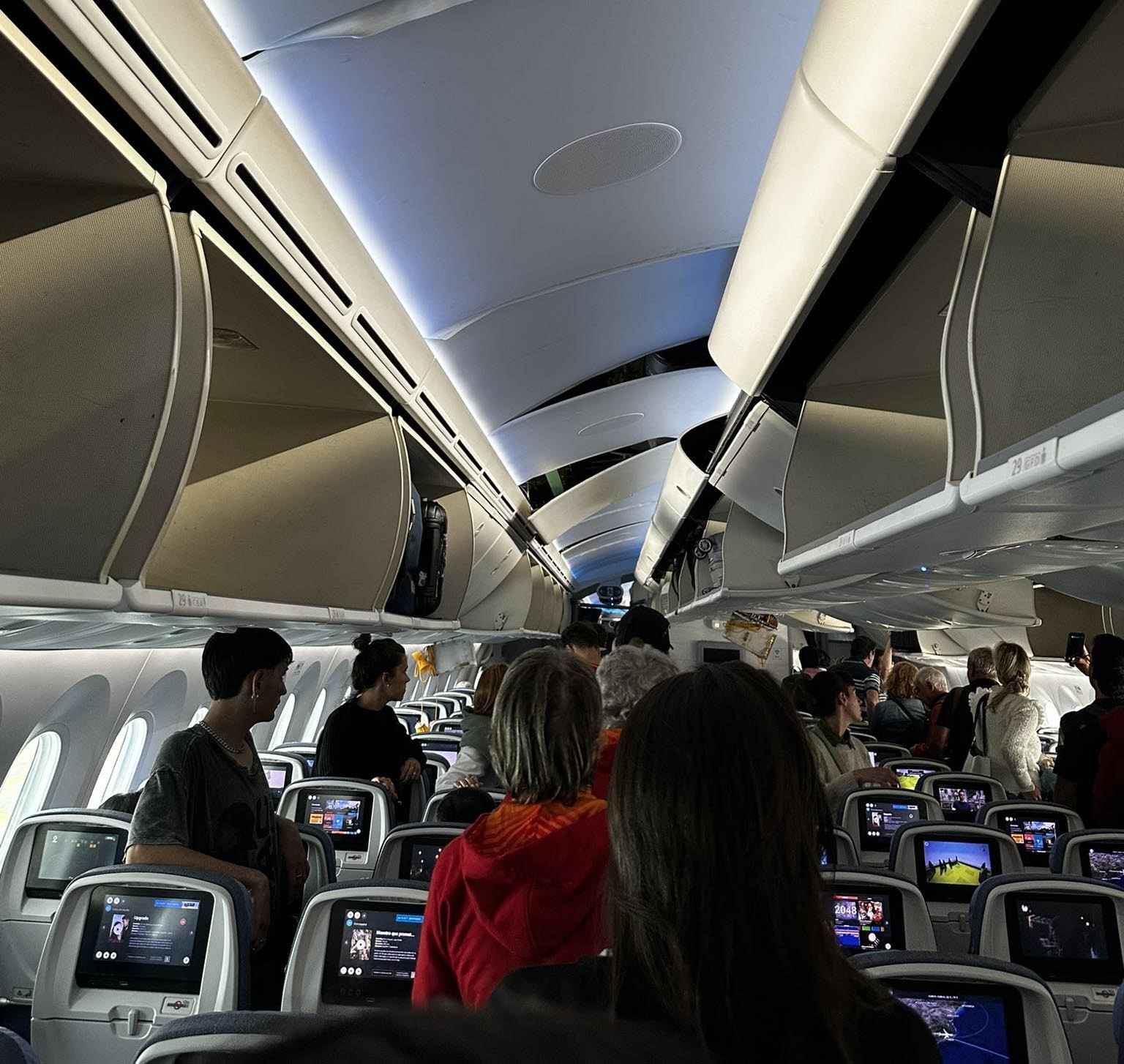 İspanya merkezli Air Europa’ya ait yolcu uçağının İspanya-Uruguay seferini yaptığı