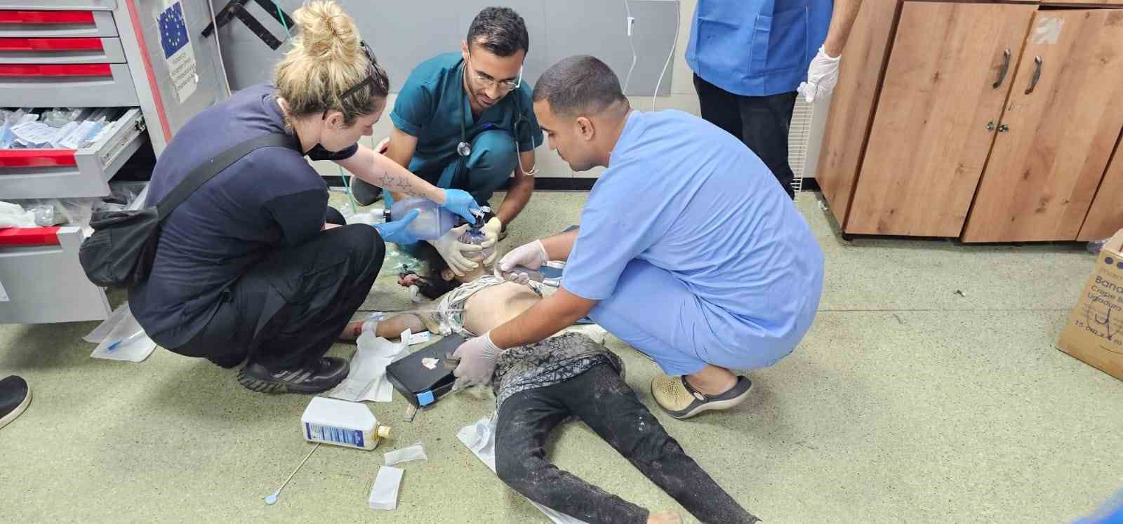İsrail ordusunun güvenli bölge olarak ilan ettiği El Mevasi’ye gerçekleştirdiği