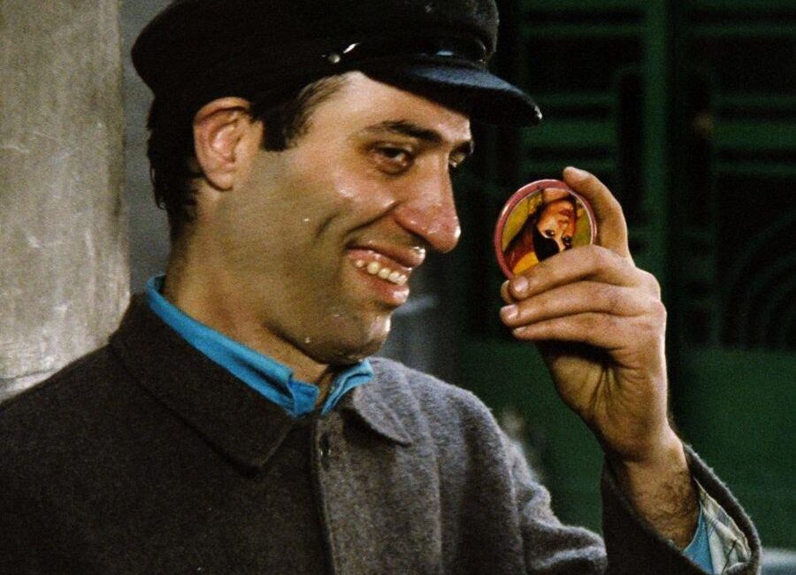 Tosun Paşa (1976) Hababam Sınıfı (1975) – Serinin çeşitli filmleri