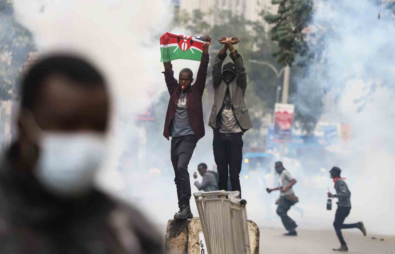 Kenya’da Devlet Başkanı William Ruto’nun istifasını isteyen göstericiler yeniden sokaklara