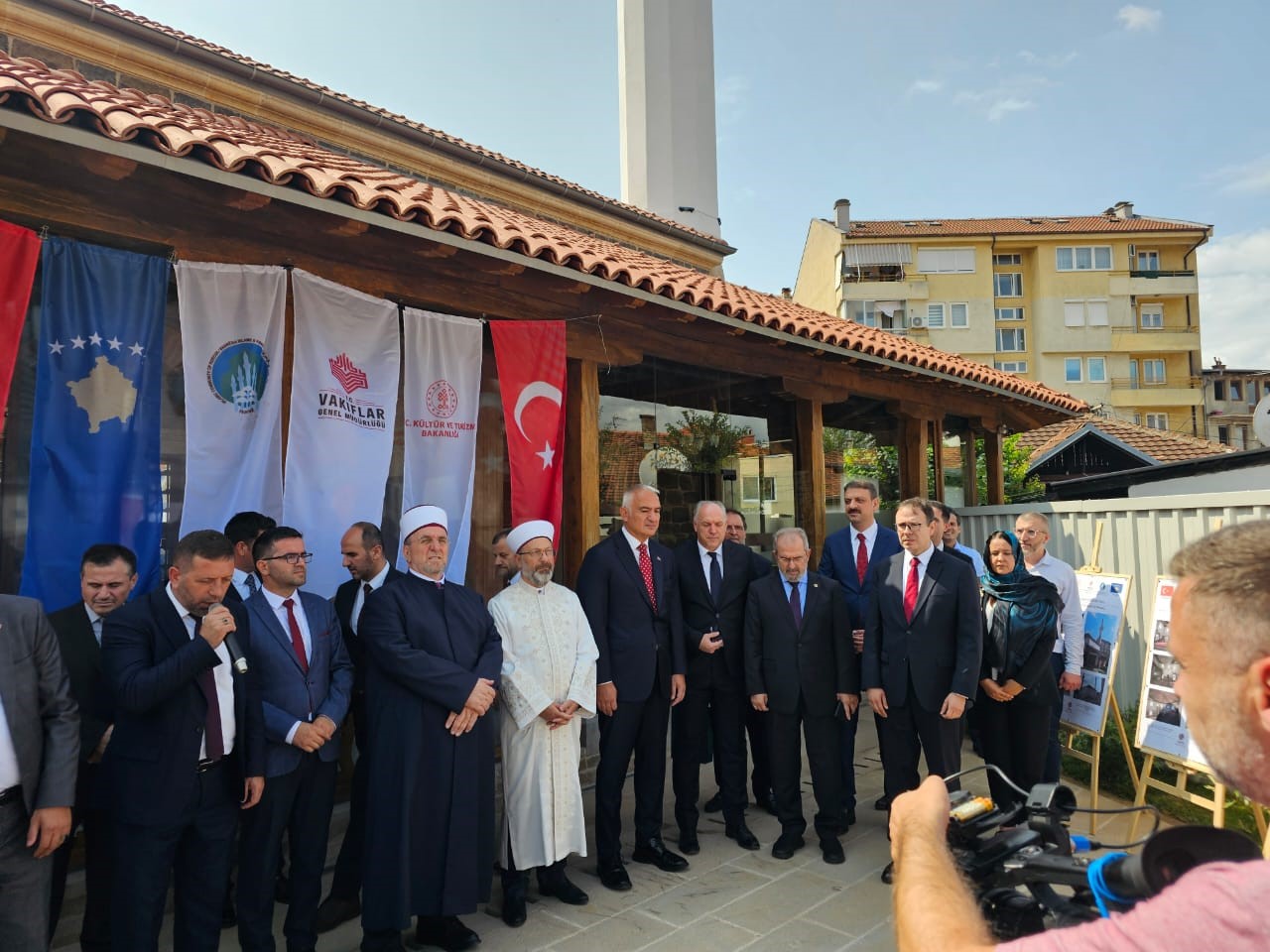 Kültür ve Turizm Bakanı Mehmet Nuri Ersoy Kosova’nın başkenti Priştine’de
