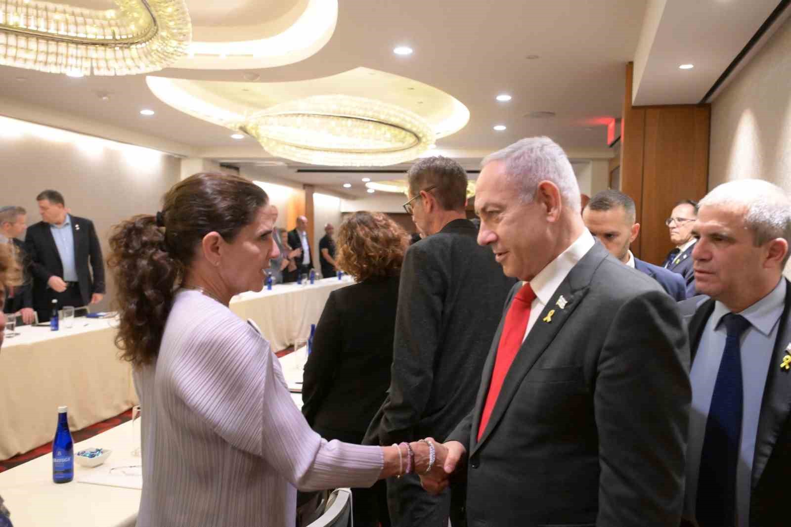 İsrail Başbakanı Binyamin Netanyahu, Washington D.C.’de rehine aileleriyle gerçekleştirdiği görüşmede,