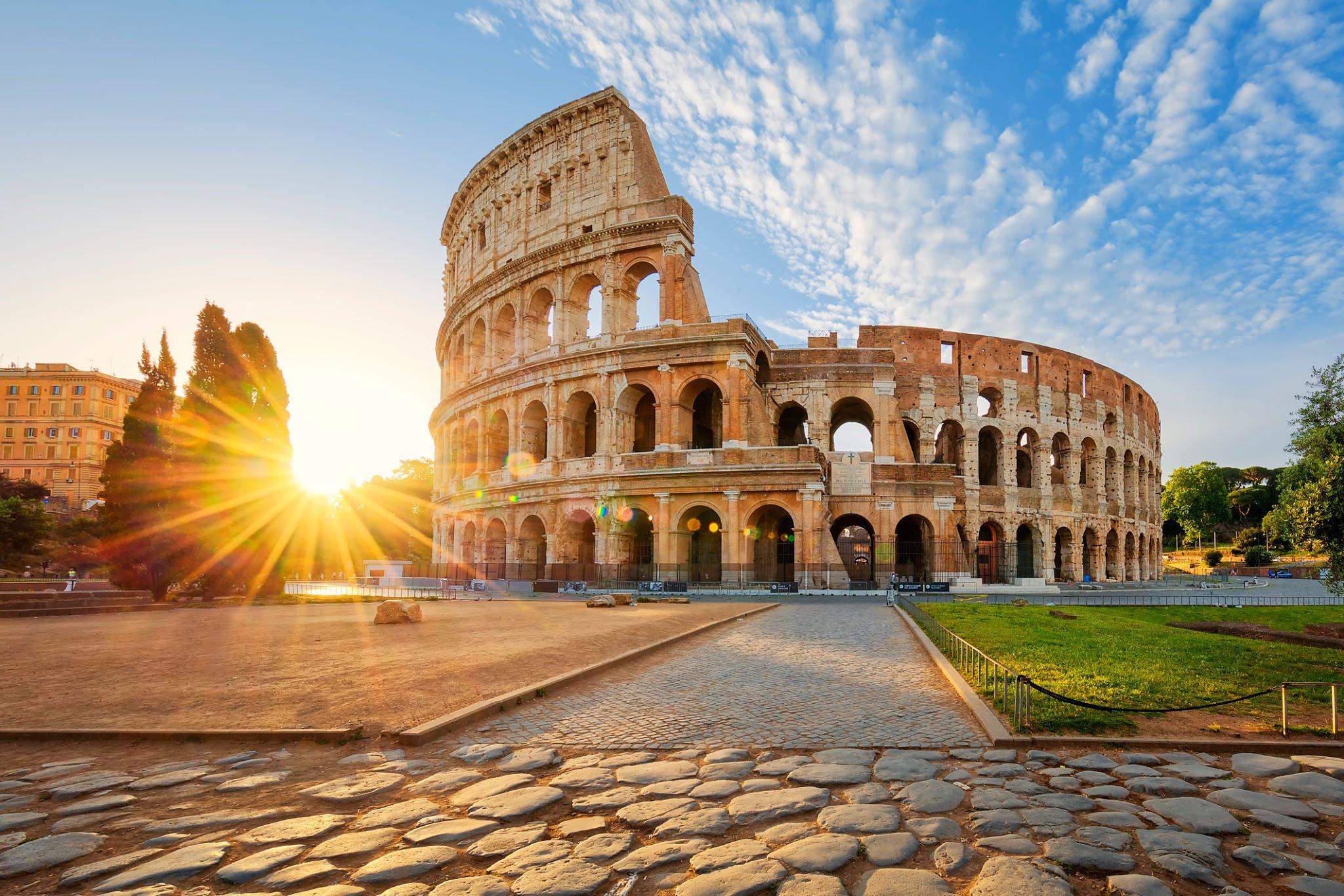 Roma İmparatorluğu’nun zirve döneminde, imparatorluğun nüfusu tahminen 50 ila 90