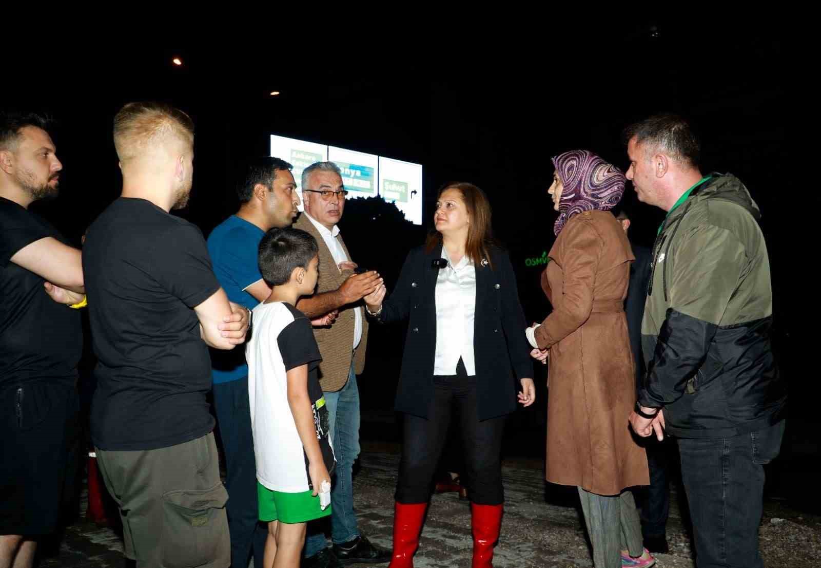 Afyonkarahisar’da aniden bastıran sağanak yağış sonrası su baskını yaşanan bölgelere