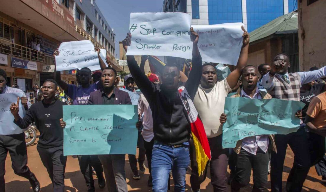 Uganda’da yolsuzluk karşıtı gösterilere katılan en az 60 kişi gözaltına