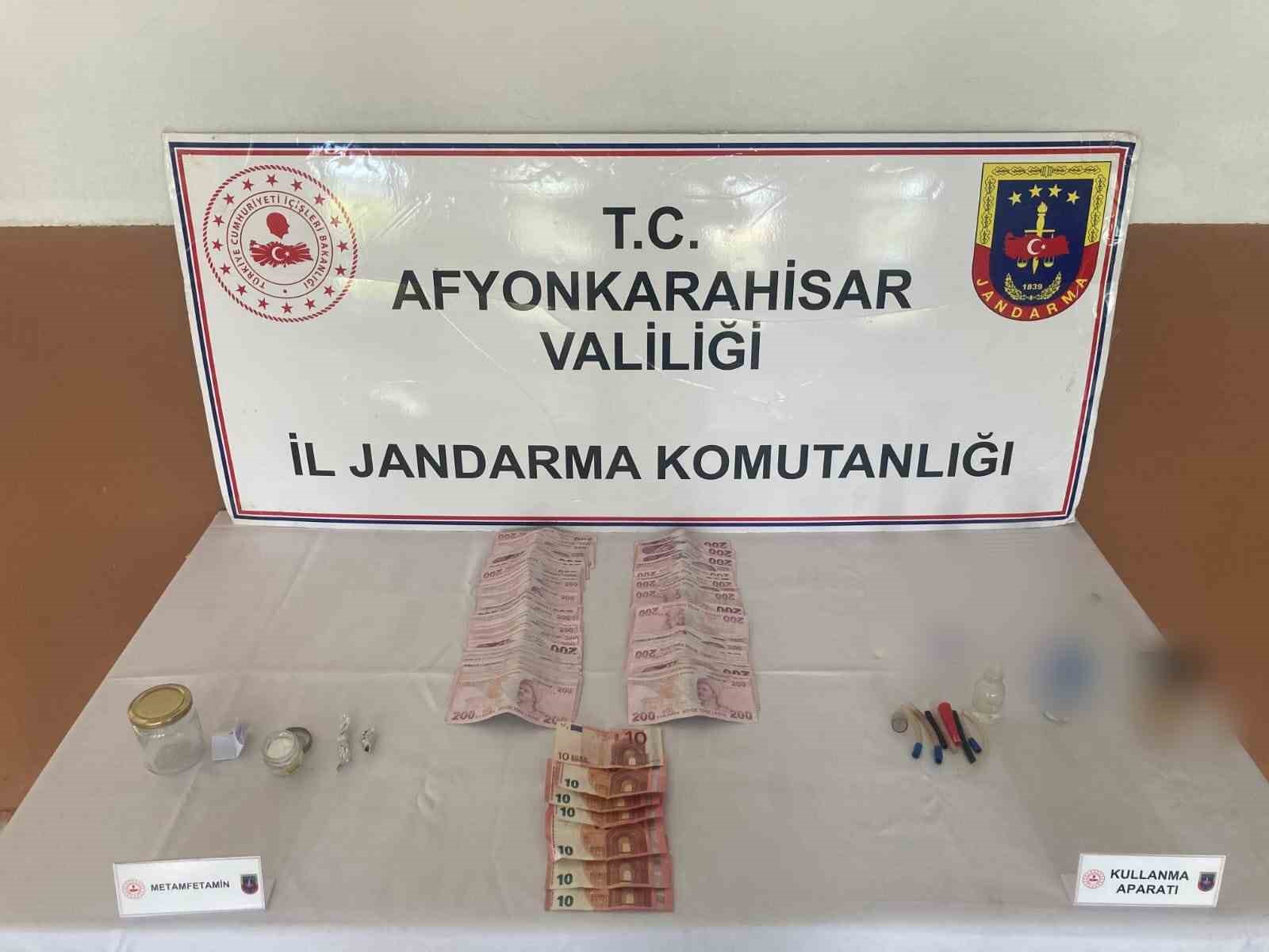 Afyonkarahisar’da uyuşturucu satma suçundan 13 yıl 11 ay hapis cezasıyla