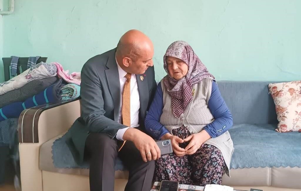 7 Mart 1988 tarihinde Van Çaldıran’da askerlik görevini yaparken hayatını