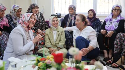 Aile ve Sosyal Hizmetler Bakanı Mahinur Özdemir Göktaş, Aydın Valiliğini