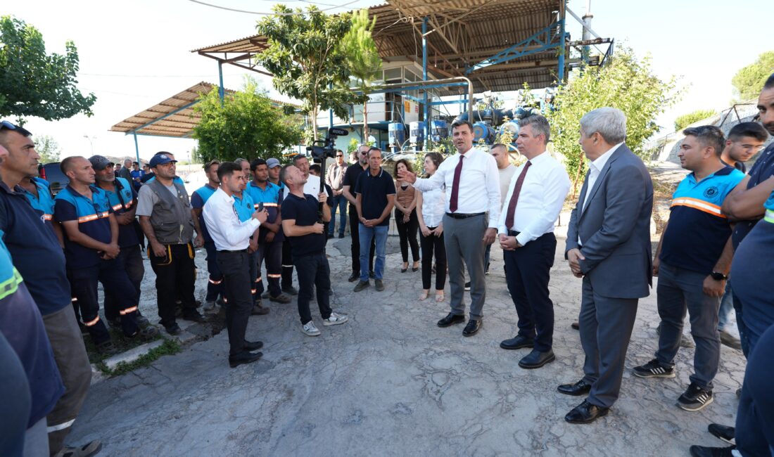 Manisa Büyükşehir Belediye Başkanı Ferdi Zeyrek, Soma programı kapsamında ilçe