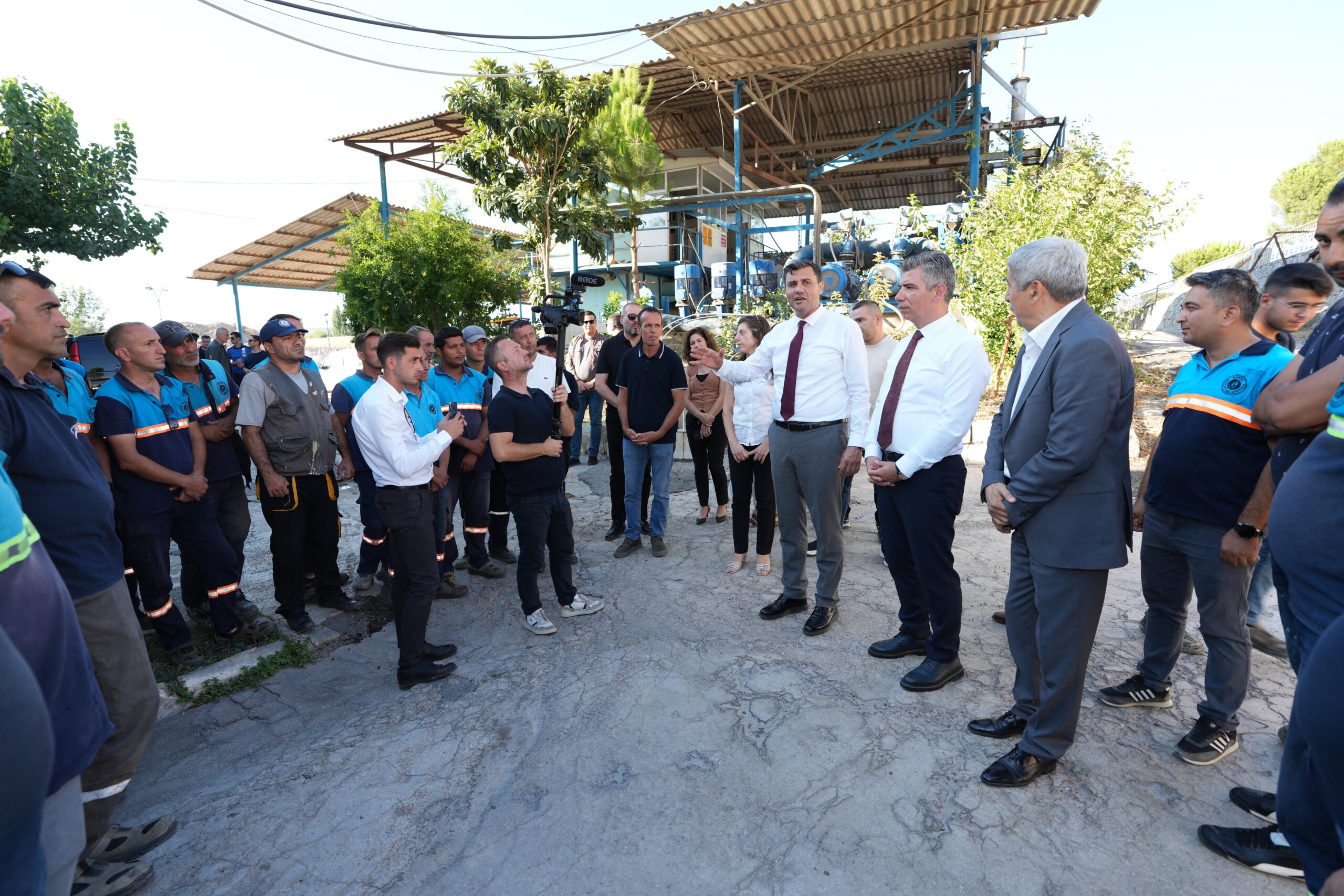 Manisa Büyükşehir Belediye Başkanı Ferdi Zeyrek, Soma programı kapsamında ilçe