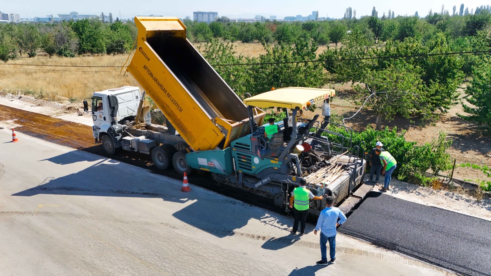 Afyonkarahisar Belediyesi, vatandaşlara güvenli ve konforlu bir trafik ağı oluşturma