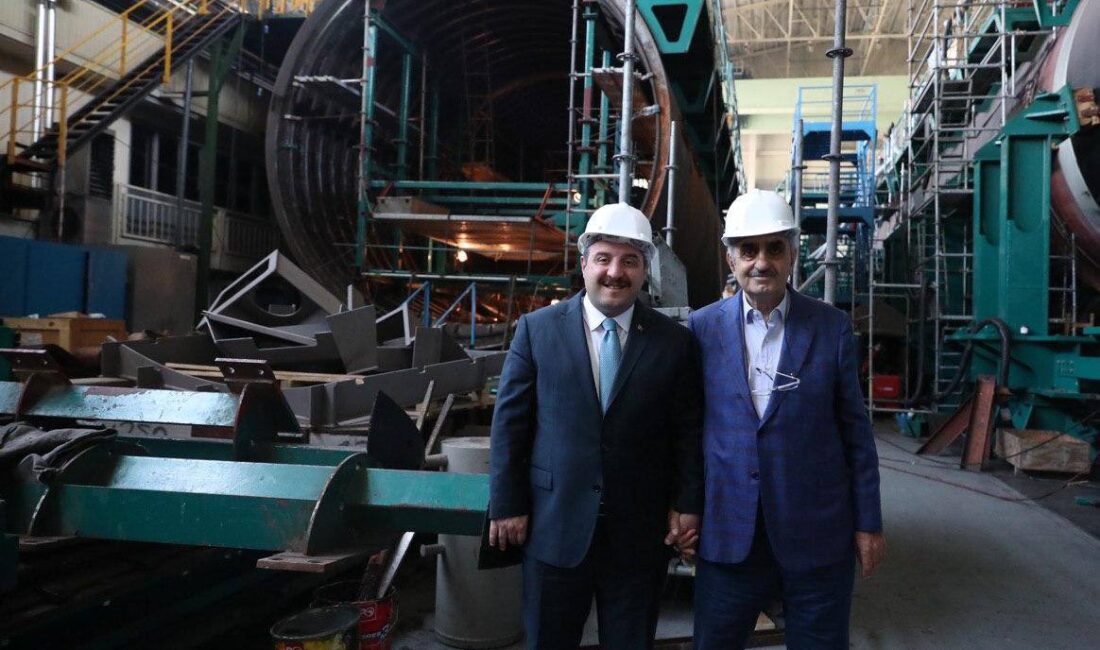 Türk Donanması’nın en yeni gücü Piri Reis denizaltısı görevine başlamış
