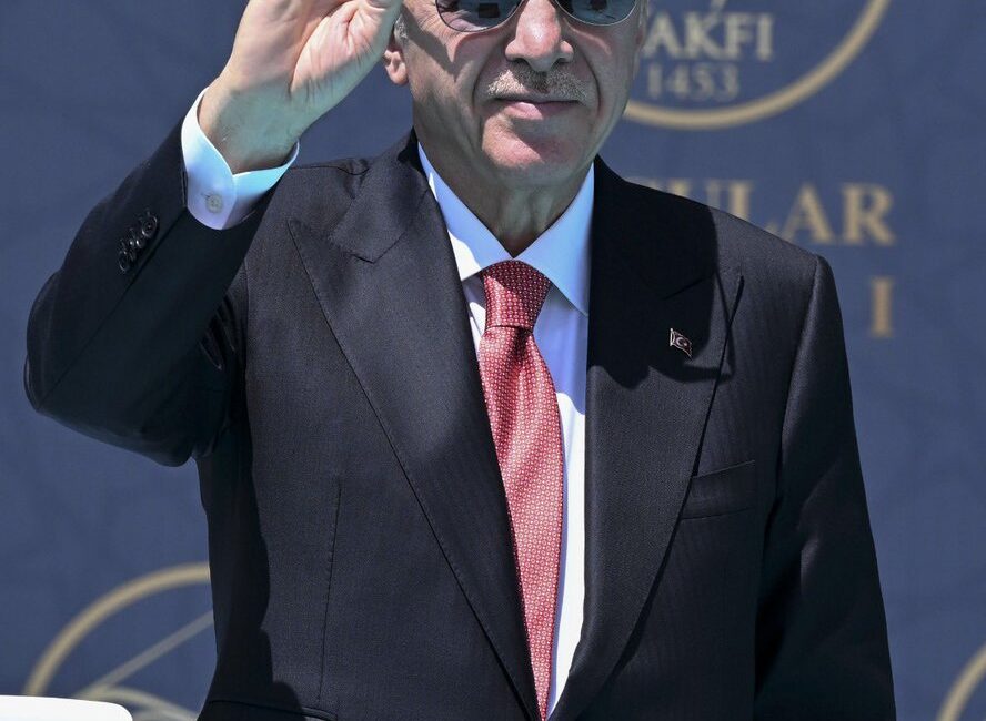 T.C. Sanayi ve Teknoloji Bakanı Mehmet Fatih Kacır, Türk milletinin