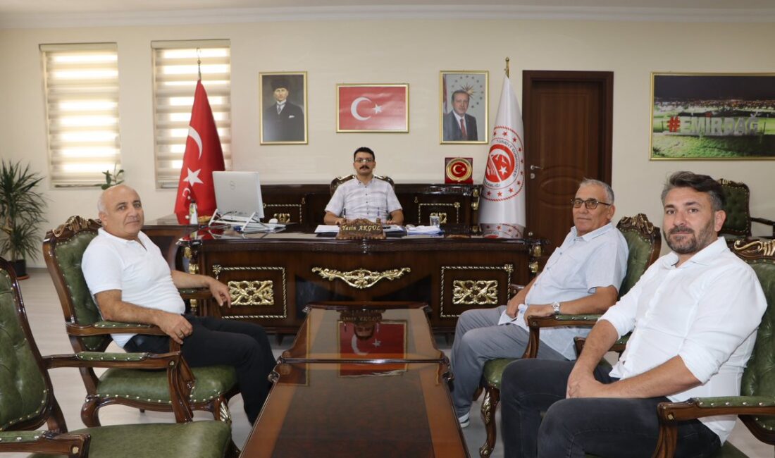 Bilecik El Sanatları Eğitim Merkezi Kurum Müdürü Aytekin Yönter, Mimar