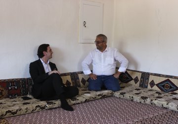 Kaymakam Sedat Akpınar, köylere hizmet götürme projesi kapsamında Kale Köyü’nde