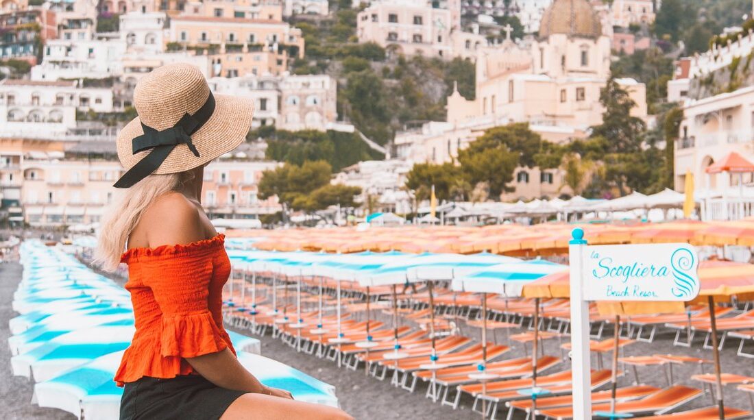 İtalya’da turist vergi oranları yükseltiliyor. Bu yeni düzenleme, ülkenin turistik