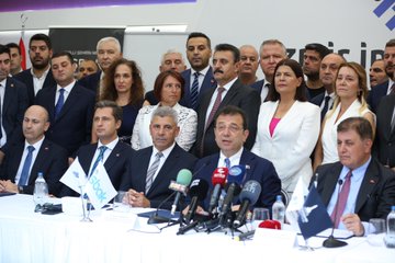 CHP Genel Başkan Yardımcısı ve Parti Sözcüsü Deniz Yücel, İzmir
