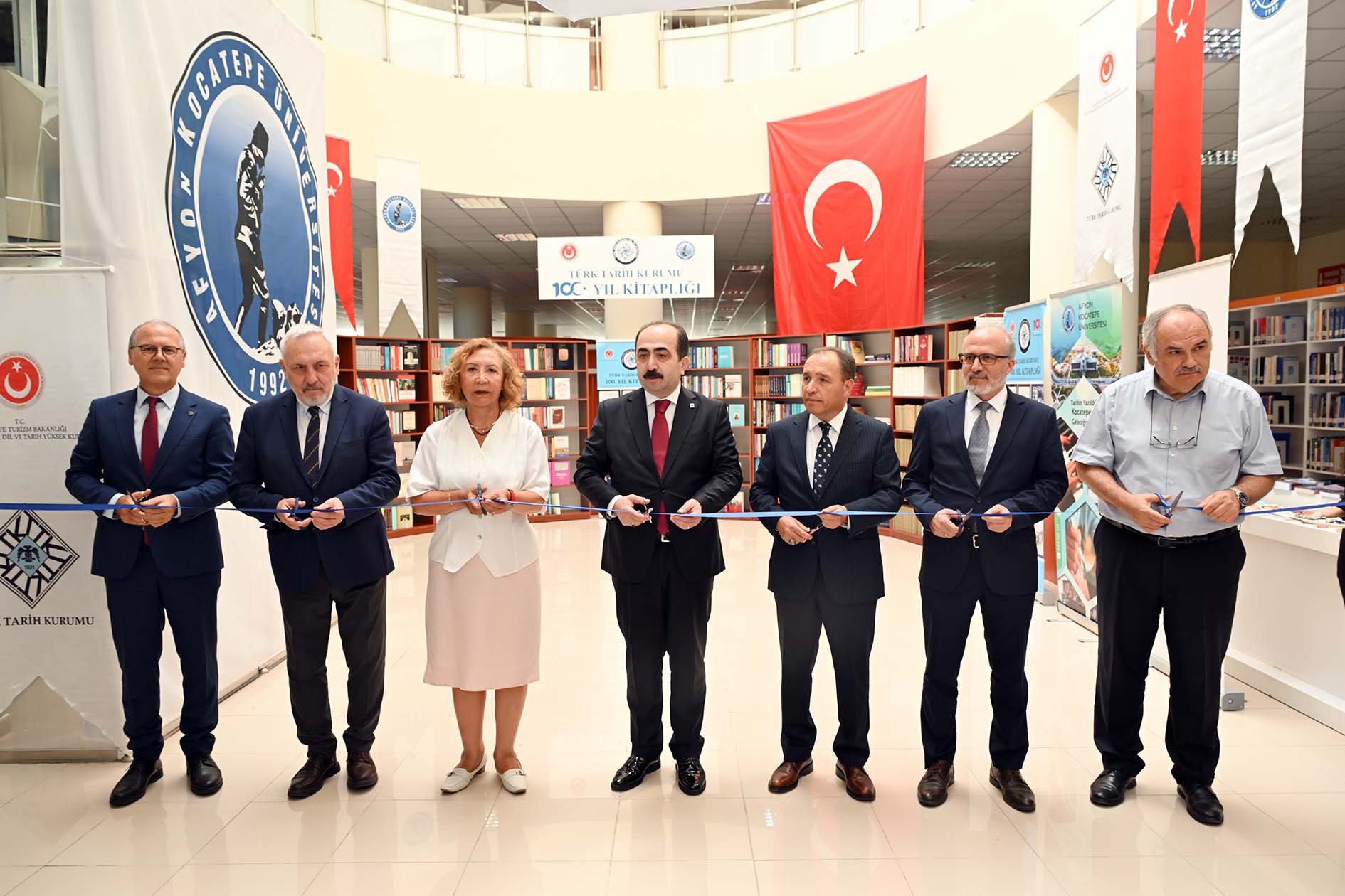 Afyon Kocatepe Üniversitesi (AKÜ) Prof. Dr. Şehabettin Yiğitbaşı Kütüphanesinde kurulan