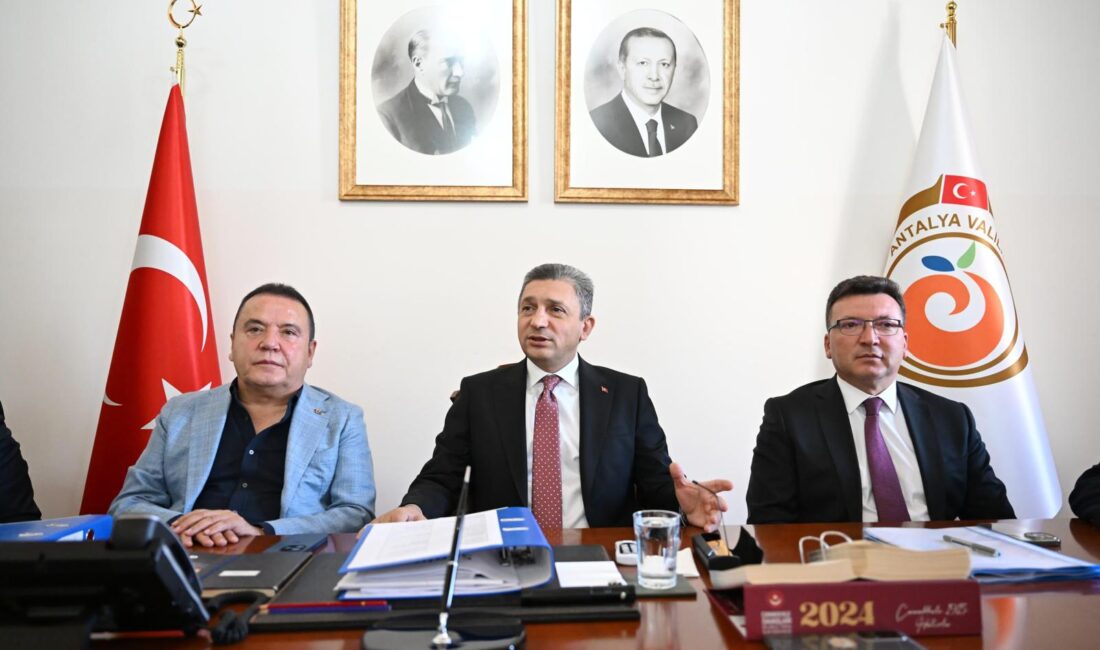 Vali Hulusi Şahin başkanlığında Belek Altyapı ve Denetim Toplantısı gerçekleştirildi.