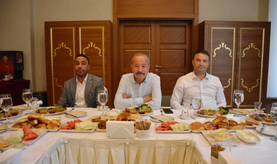 Milliyetçi Hareket Partisi Afyonkarahisar İl Başkanlığı tarafından düzenlenen belediye başkanları
