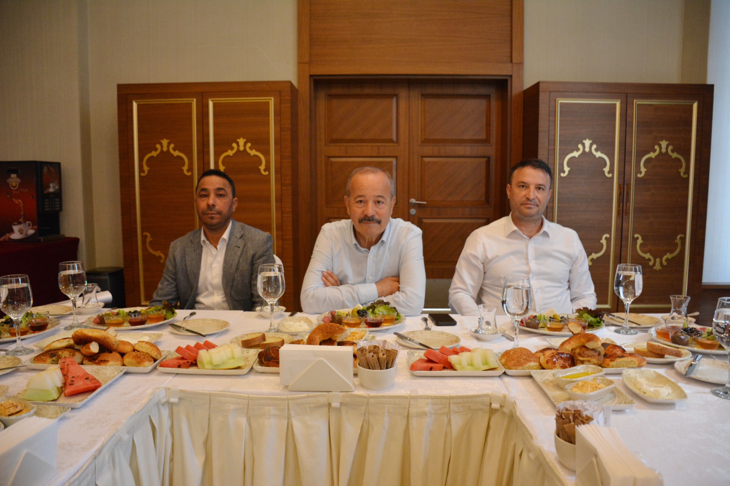 Milliyetçi Hareket Partisi Afyonkarahisar İl Başkanlığı tarafından düzenlenen belediye başkanları