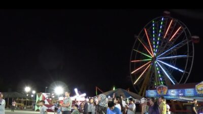 Afyonkarahisar’da hizmet veren lunapark Türkiye’de tek olma yolunda ilerliyor. Afyonkarahisar’daki