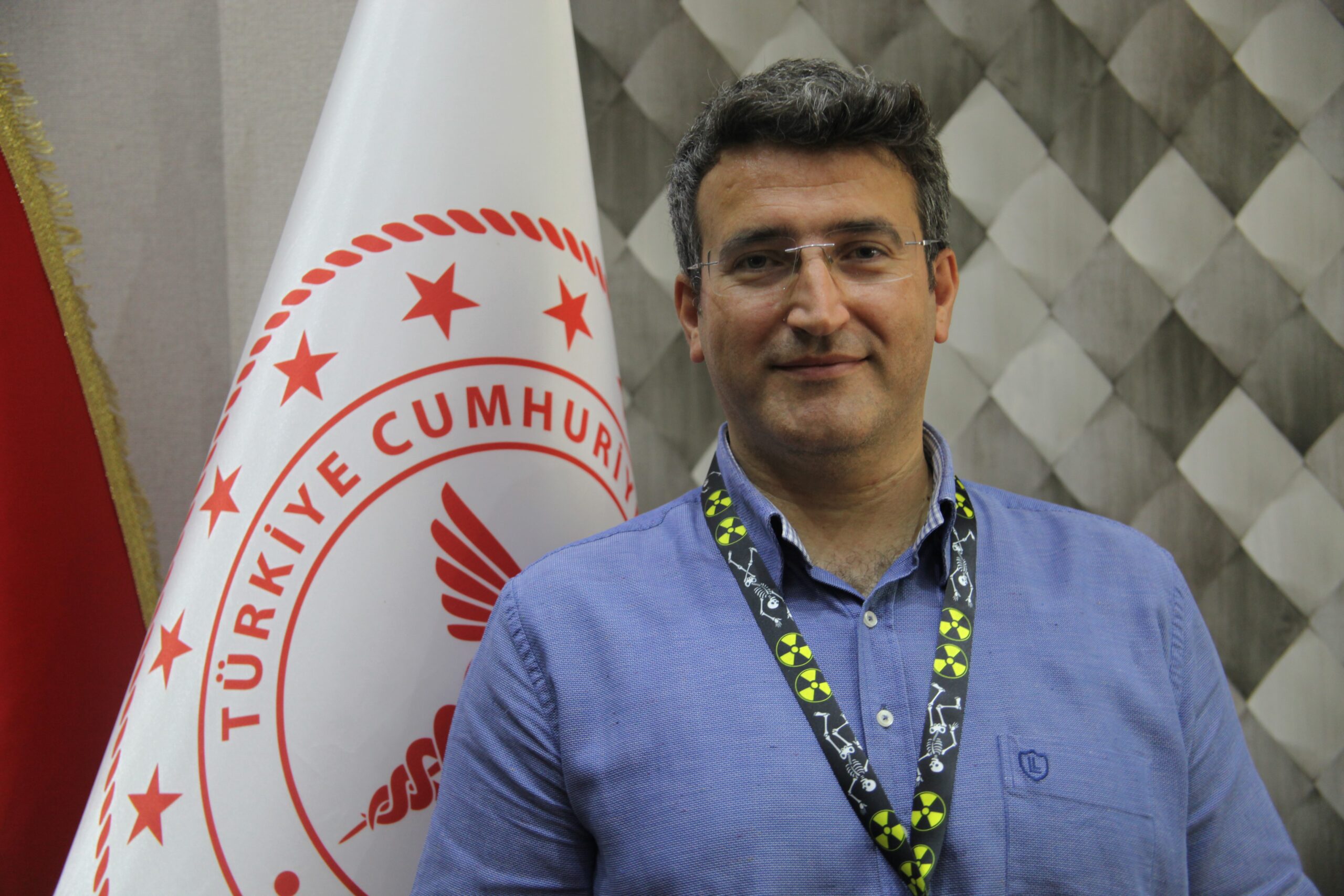 Uzmanlar, okulların açılmasına sayılı günler kala çocuklarına forma ve kırtasiye