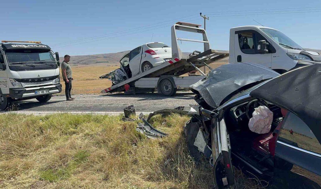 Afyonkarahisar’da 3 aracın karıştığı trafik kazasında 1 kişi öldü, 4