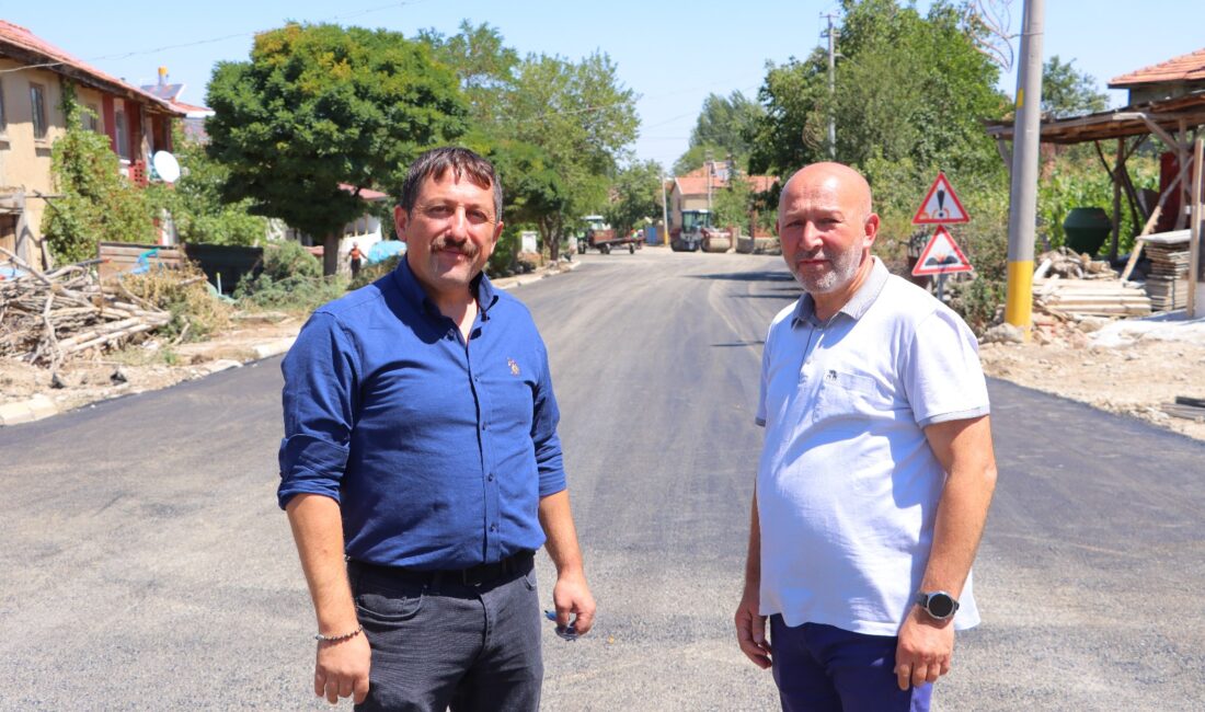İl Genel Meclis Başkanı Mehmet Siper, Sinanpaşa ilçesini ziyaret ederek