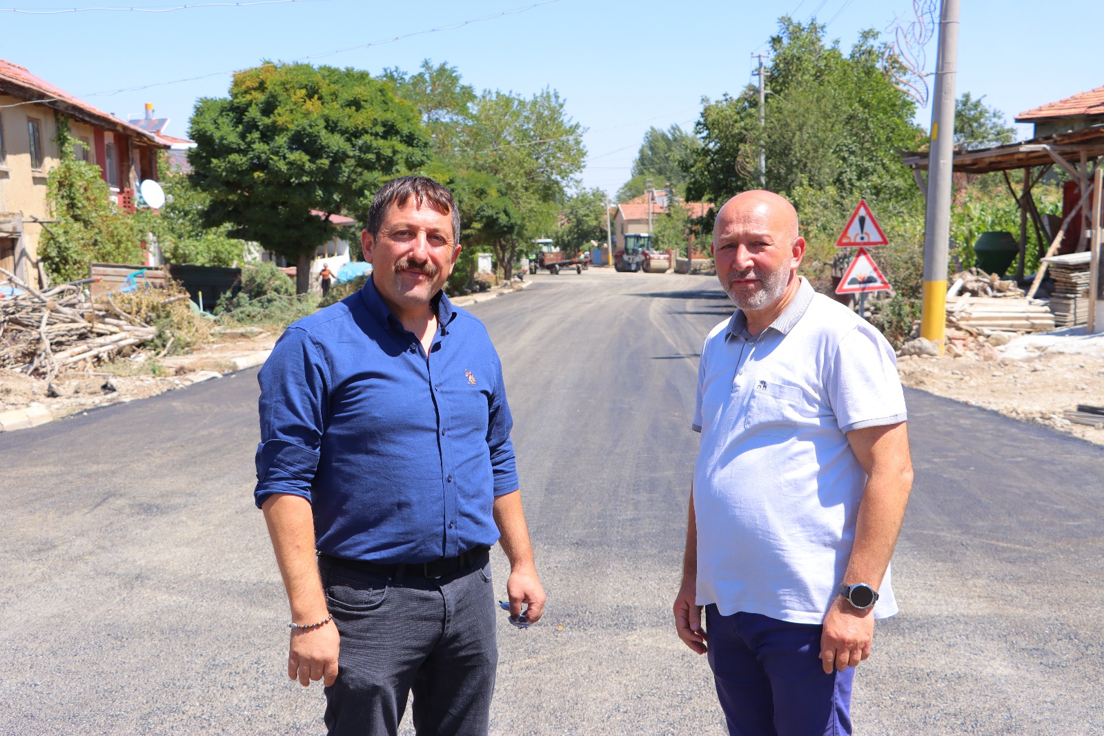 İl Genel Meclis Başkanı Mehmet Siper, Sinanpaşa ilçesini ziyaret ederek