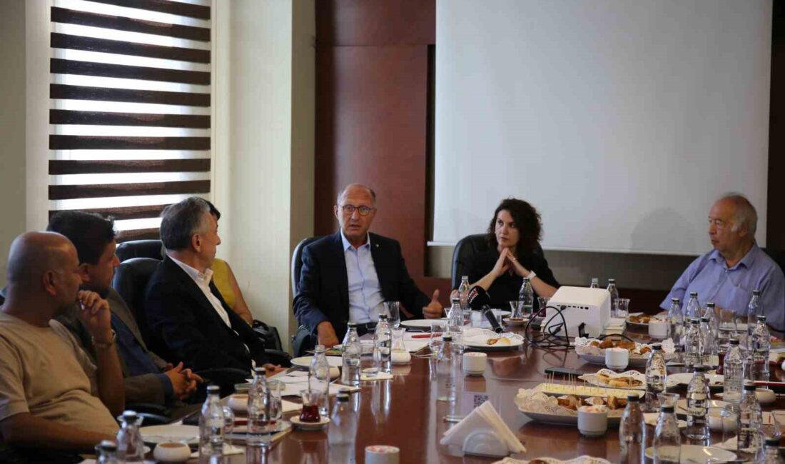 Türkiye’de İş Dünyası dergisi Ağustos sayısı lansmanında TÜRKONFED ev sahipliğinde