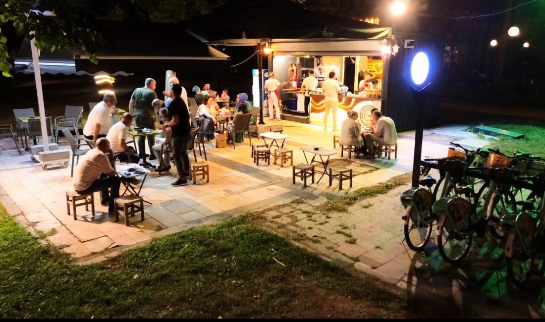 Son zamanlarda “gece dönerciliği” sektörü hızla büyümeye başladı. Düzce’de açılan