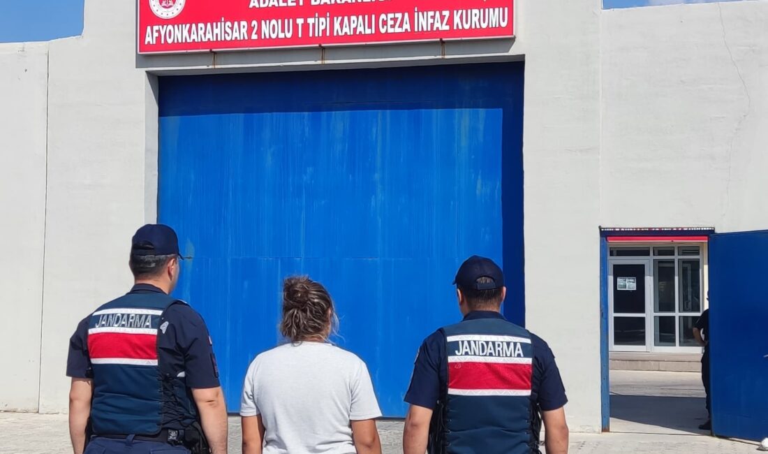 Afyonkarahisar’da hakkında 10 yıl 10 ay kesinleşmiş hapis cezası bulunan