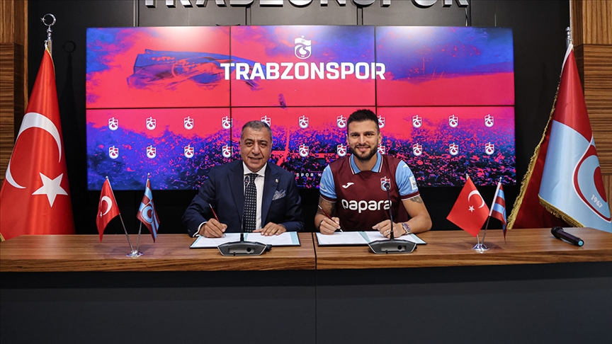   Trabzonspor Kulübü, 3+1 yıllık anlaşma sağladığı 30 yaşındaki orta