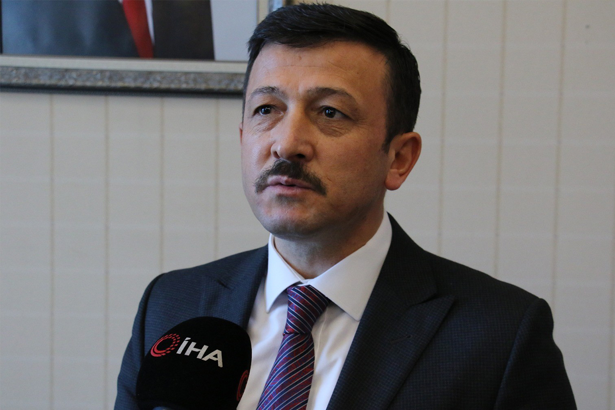 AK Parti’ye Yeni Katılımları AK Parti Genel Başkan Yardımcısı Hamza