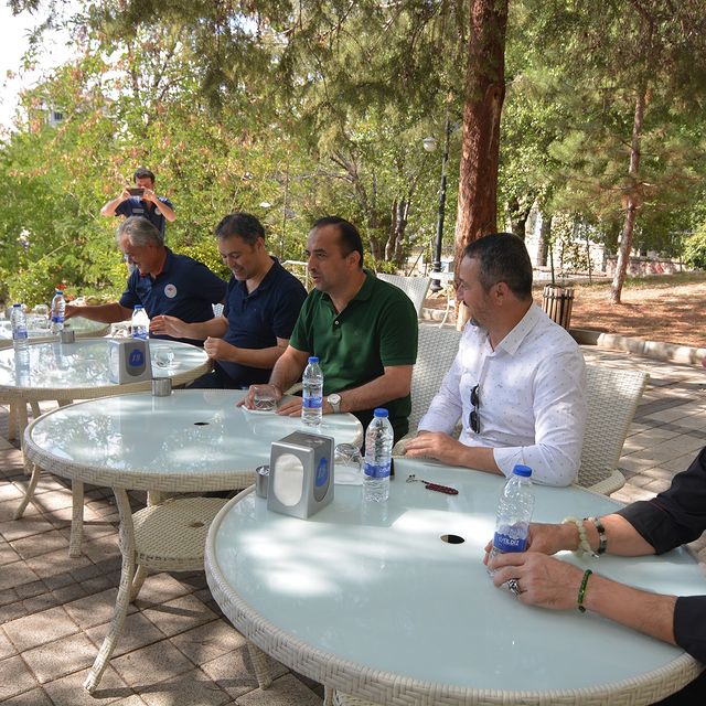 Patates Üreticileri İçin Önemli Bir Toplantı Gerçekleşti Patates üreticileri, yerel tarımın geliştirilmesi amacıyla düzenlenen önemli bir toplantıda
