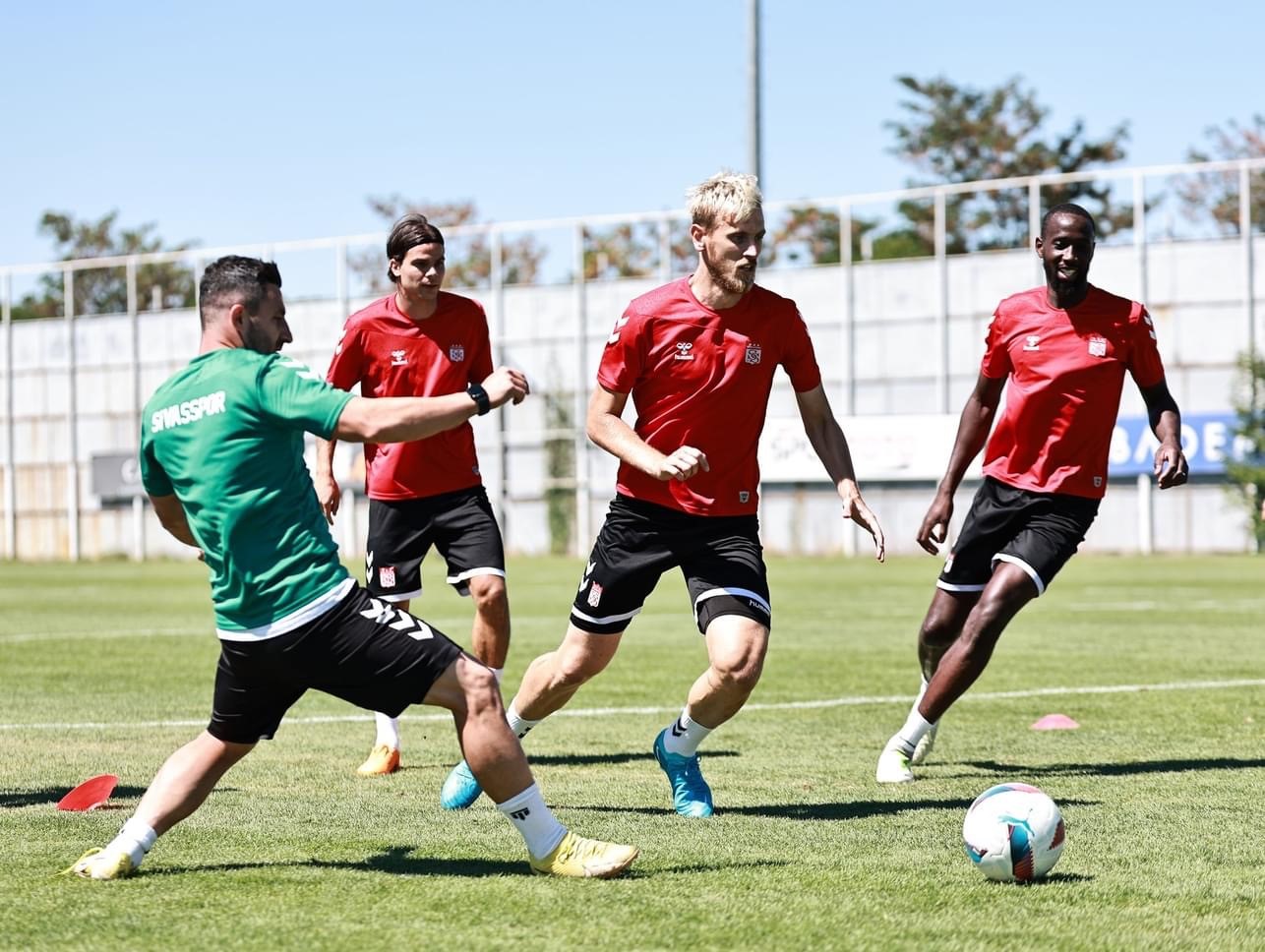 Net Global Sivasspor, Trendyol Süper Lig’in 4. haftasında deplasmanda Beşiktaş