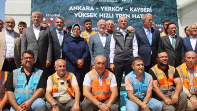 Ulaştırma ve Altyapı Bakanı Abdulkadir Uraloğlu, Düver Şantiyesi’nde incelemelerde bulundu.