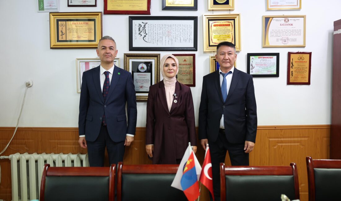 Bakan Göktaş’tan ‘kadına yönelik şiddetle mücadele’ açıklaması Aile ve Sosyal Hizmetler Bakanı Mahinur Özdemir Göktaş, gelecek ay
