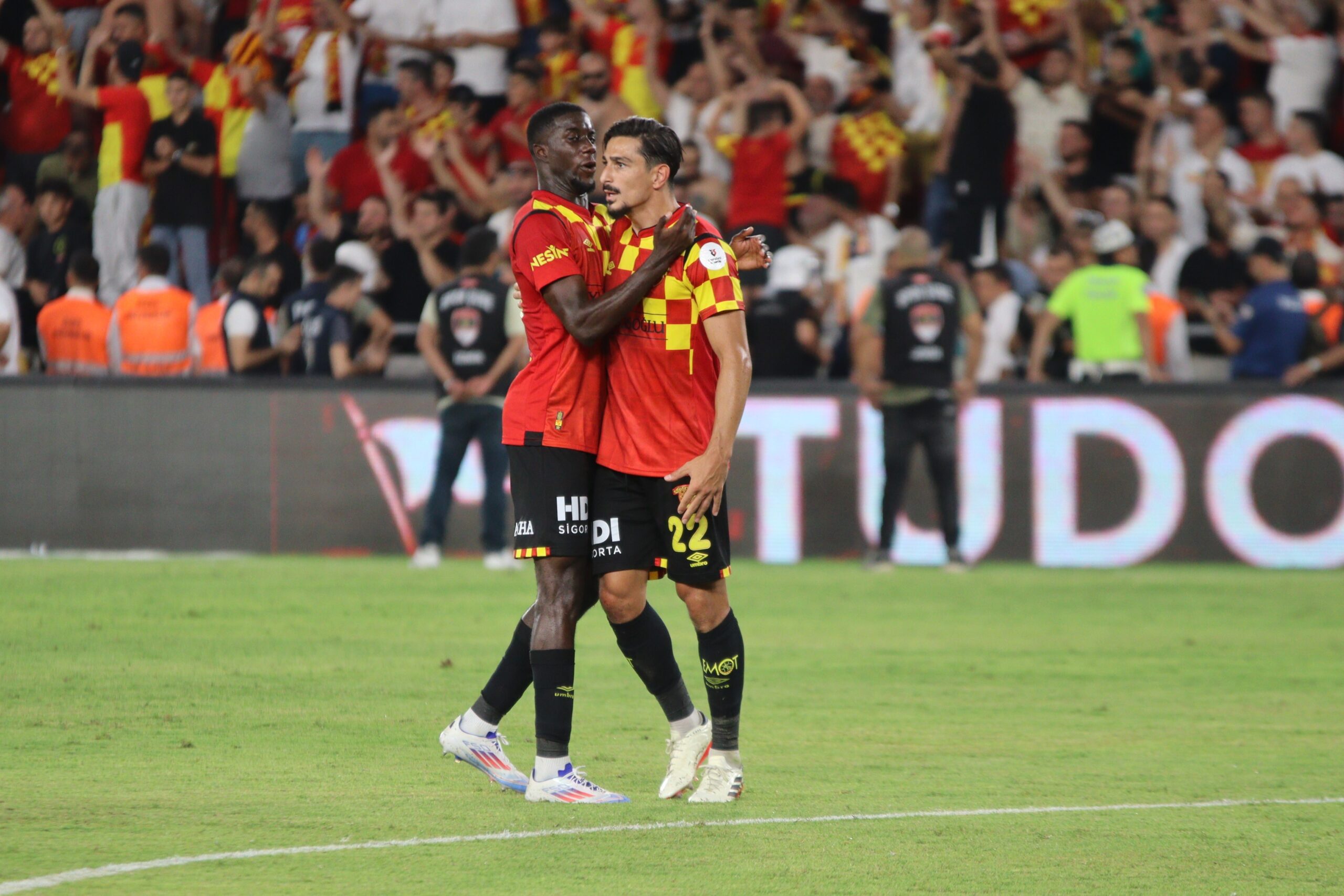 Göztepe, ilk 3 hafta itibariyle 3 gol atarken bu gollerin