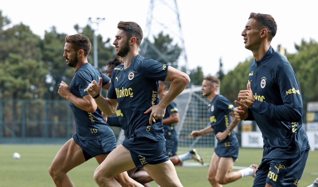 Fenerbahçe, Corendon Alanyaspor ile oynayacağı maçın hazırlıklarına Teknik Direktör Jose
