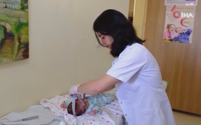 Çocukluk döneminde ölüme kadar götürebilen birçok hastalık, yenidoğan bebeklere yapılan