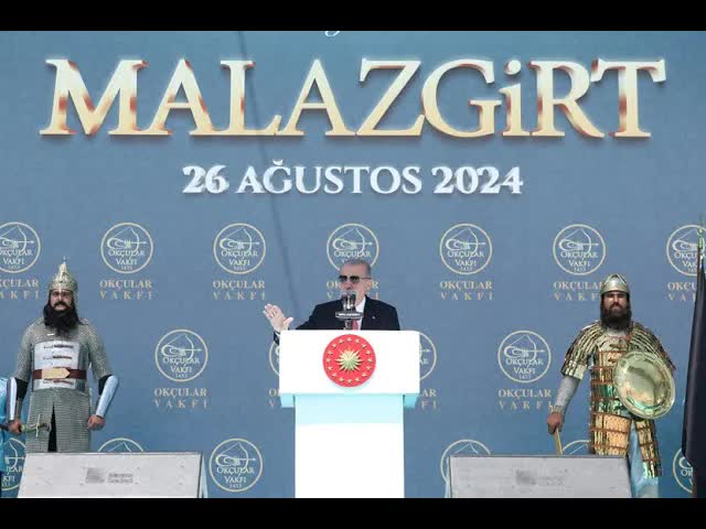 Cumhurbaşkanı Recep Tayyip Erdoğan Malazgirt Zaferi’nin 953. yıl dönümünde açıklama yaptı Cumhurbaşkanı Recep Tayyip Erdoğan, Malazgirt Zaferi’nin 953. yıl dönümünü kutlamak