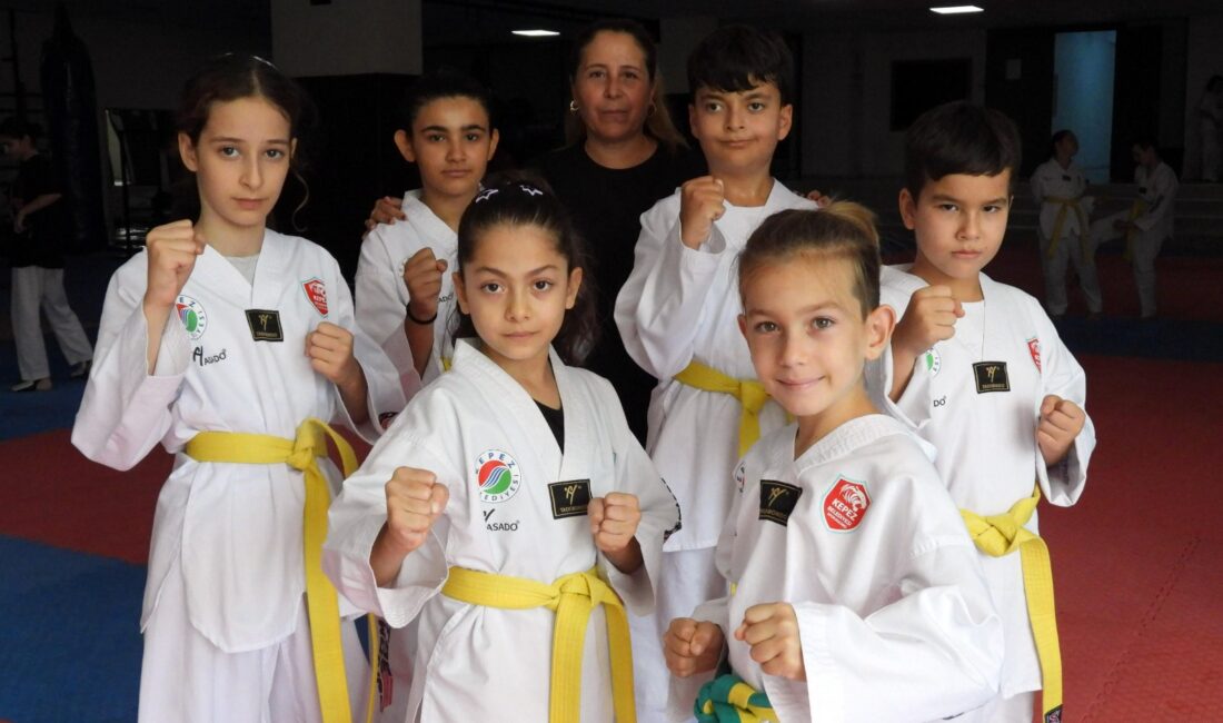 Kepez Belediyespor Kulübü’nün başarılı sporcuları, Türkiye Tekvando Federasyonu’nun İl Seçmelerinde