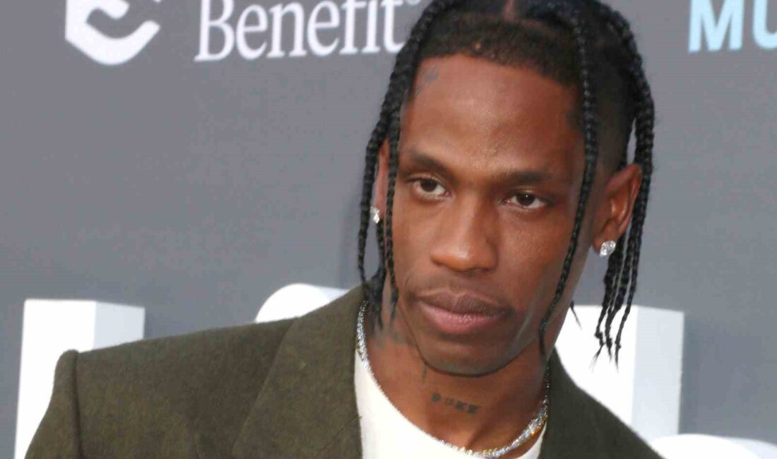 Dünyaca ünlü ABD’li rapçi Travis Scott, Fransa’nın başkenti Paris’teki lüks