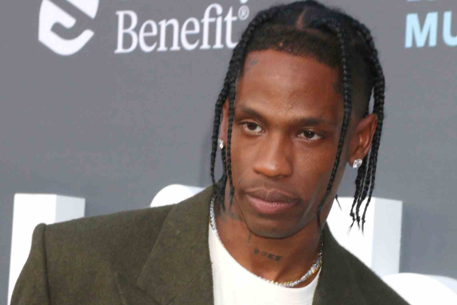 Dünyaca ünlü ABD’li rapçi Travis Scott, Fransa’nın başkenti Paris’teki lüks