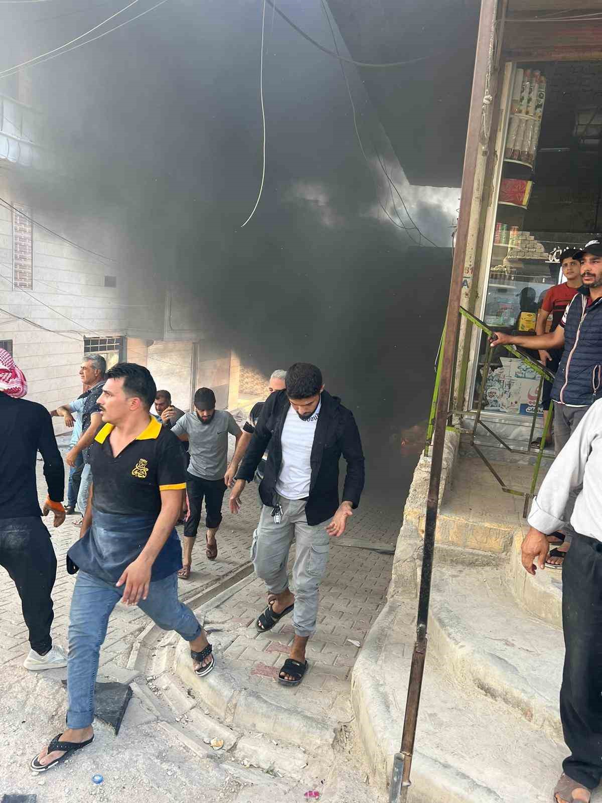 Suriye’nin Afrin ilçesinde bir araca yerleştirilen patlayıcının infilak etmesi sonucu