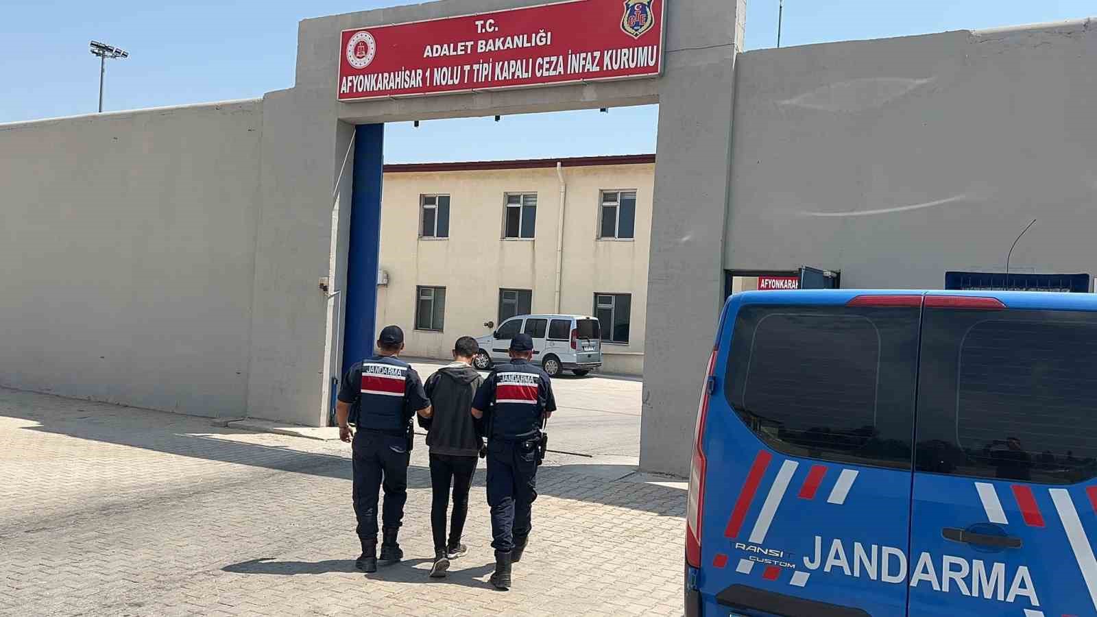 Afyonkarahisar’da hırsızlık suçundan 7 yıl 4 ay kesinleşmiş hapis cezası