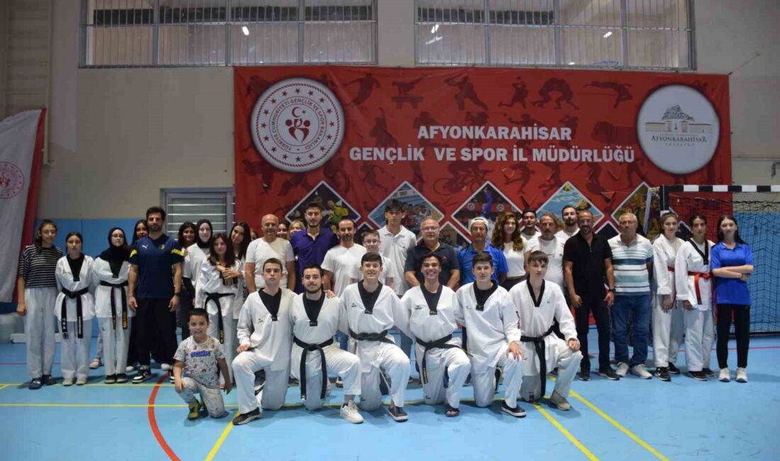 Türkiye’nin gelecekteki taekwondo yıldızlarını belirlemek üzere düzenlenen Ümitler Taekwondo İl
